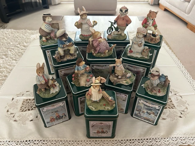 VILLEROY & BOCH Foxwood Tales Figurines, Picnic at Foxwood VILLEROY & BOCH Foxwood Tales Figurines, Picnic at Foxwood