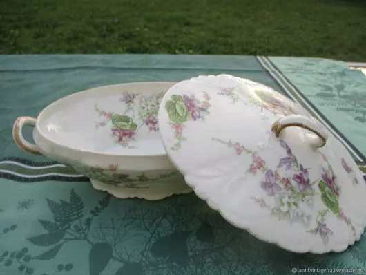 Ancien plat  soupière avec couvercle Violettes porcelaine LIMOGES France Antique 2