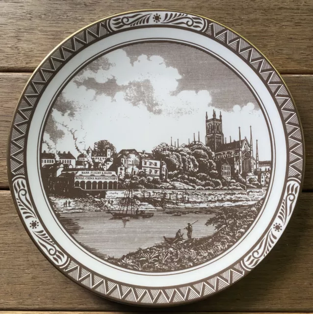 Royal Worcester Porcelain Manufactory Cathedral 21cm Collector Plate Vintage 90s