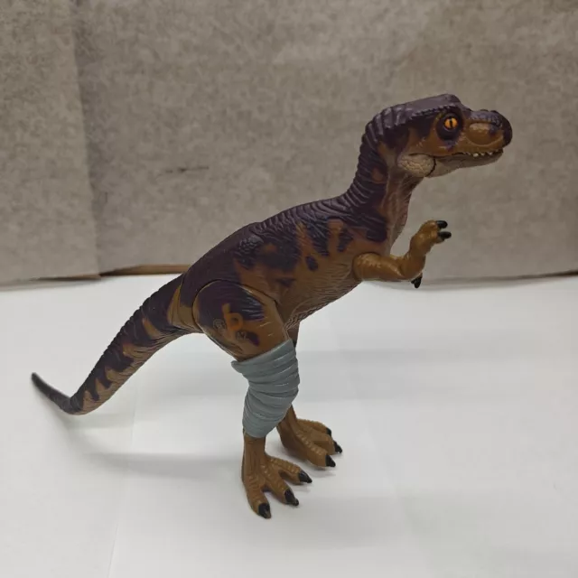 1997 Kenner Jurassic Park Site B JP 42 Young Tyrannosaurus Rex Dinosaur Figure