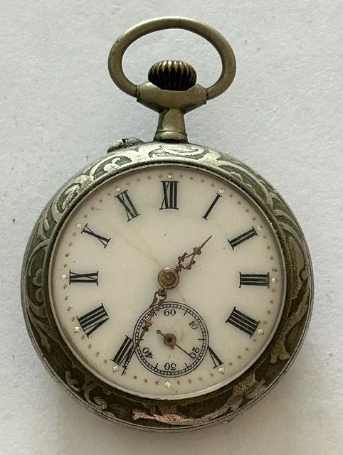 Montre Gousset Ancienne En Argent - État Non Fonctionnel - Pièce De Collection