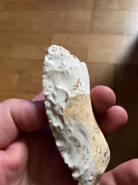 BELLE GRANDE POINTE de FLECHE PREHISTOIRE NEOLITHIQUE SILEX BIFACE 4,8