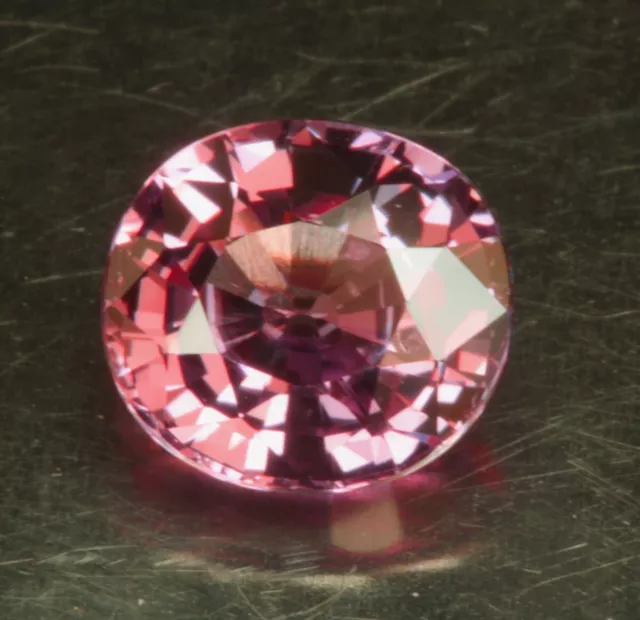 MALAYA - GRANAT    tolle Farbe    1,96 ct