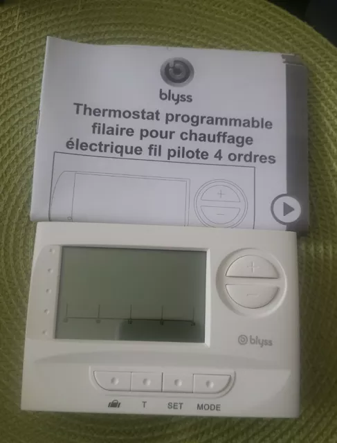 Thermostat programmable filaire Blyss