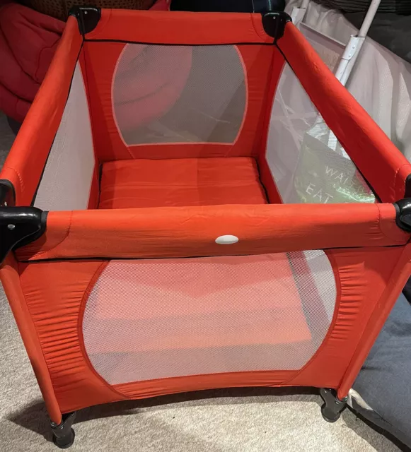 Baby weavers travel cot sale