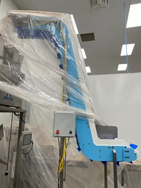 Incline Z Sanitary Food Conveyor - Dyna Clean - Dynamic Conveyor