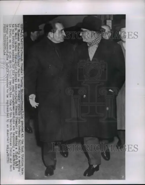 1955 Press Photo French Premier Pierre Mendes and Finance Minister Edgar Faure