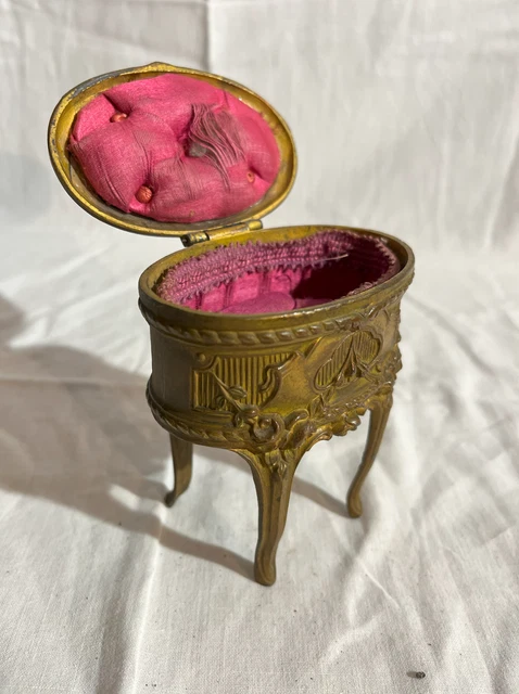 Ancienne Boîte à Bijoux Sur Pieds Style Louis XV - Coffret Capitonné N°226 - Occasion