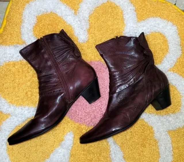 Everybody By B.Z Moda Boots Vintage Women's 8 plum purple soft leather