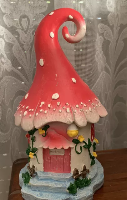 Fairy Garden Mushroom Fairy House statue/Figurine with Whimsical curved Roof