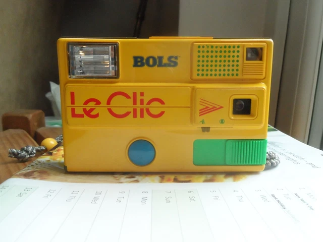YELLOW LE CLIC, BOLS advertising disc camera, swinging sixties