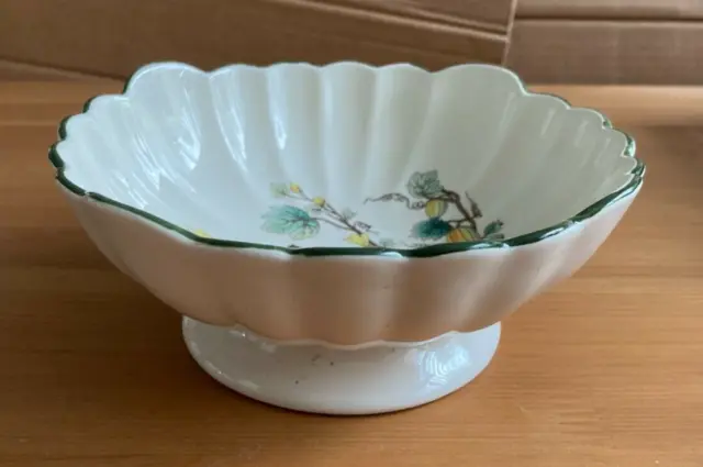 Prinknash Florabunda Cucurbita Pepo - Pedestal Bowl / Dish