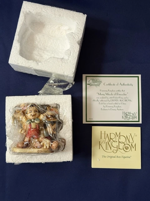 HARMONY KINGDOM DISNEY MANY MOODS OF PINOCCHIO Figure With