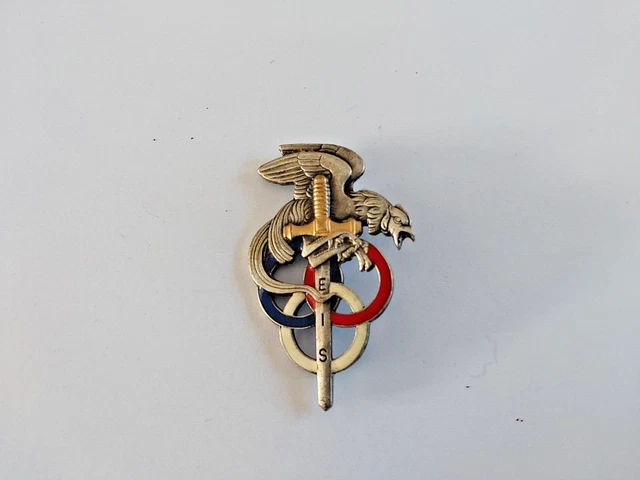 INSIGNE ECOLE INTERARMEES des SPORTS – EIS – DELSART 89100