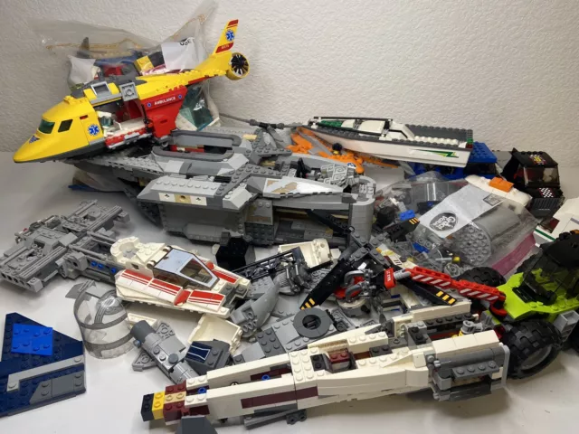 LEGO lot 8 pounds of parts, pieces, bricks Star Wars City Incomplete Random Read