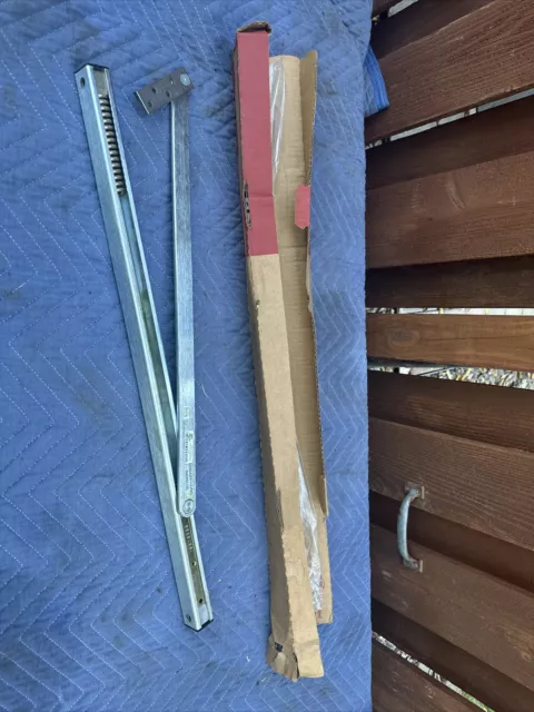 Overhead Door Holder Glynn-Johnson 905s 652 1.3/4"DR OH.10903 Missing Hardware?