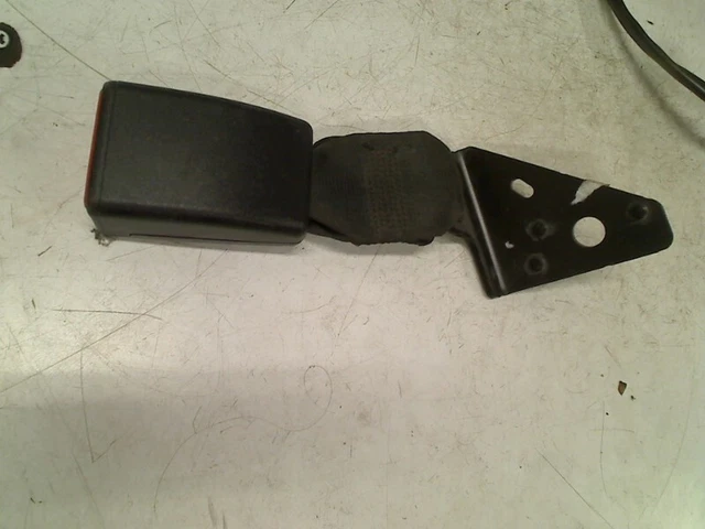GÜRTELSCHNALLE LINKS HINTEN Peugeot 208 I (CA/CC/CK/CL) 2012