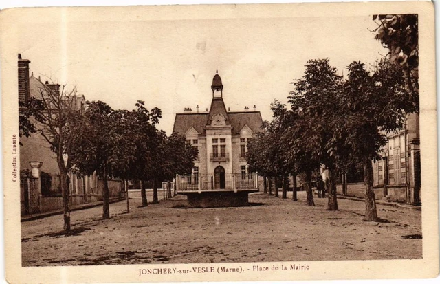 CPA JONCHERY-sur-VESLE (Marne) - Place de la Mairie (245302)