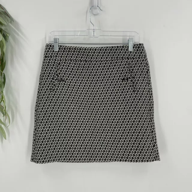 Loft ALine Mini Skirt Womens Size 4 Gray White Tweed Houndstooth Casual Knit