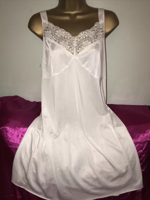 vtg sz 14 white silky nylon petticoat white 36” bust lacy trim BHS Feminine Glam