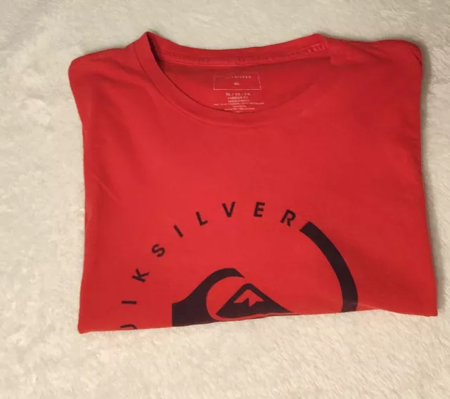 Quiksilver Shirt Adult XL Red Short Sleeve Surf Brand Men's Graphic Tee