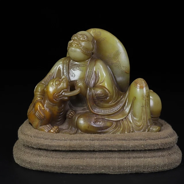 Chinese Exquisite Handmade Arhat Carving Shoushan Stone Statue