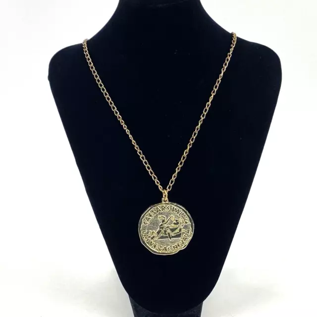 Vintage Caesars Palace Las Vegas Coin Medallion Pendant Necklace Gold Tone Chain