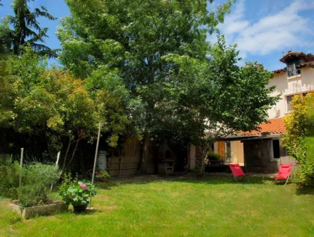 Maison avec jardin + 4 Appartements + 4 Chambres d'hôtes