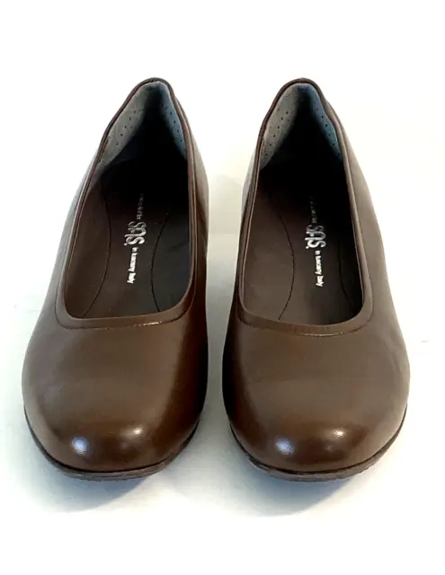 SAS Regina Women's Heeled Leather Shoes Pumps Size 10M Made in Italy Brown