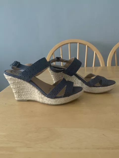 Mantaray wedge deals sandals