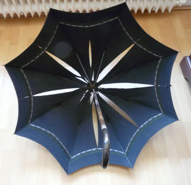 Antiker K & R Schirm METEOR schwarz  mit Efeu-Bordüre, Löcher Regenschirm