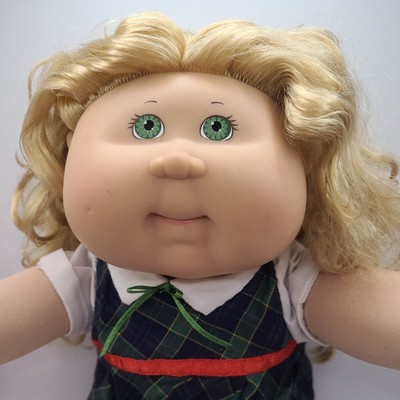 cabbage patch doll blonde hair green eyes