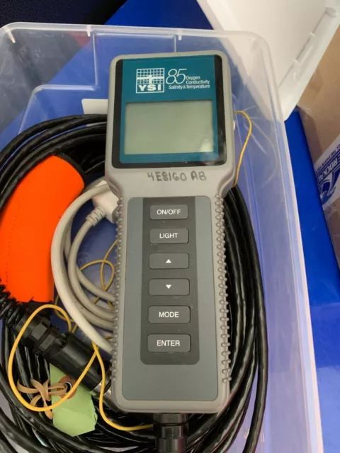 YSI 85-50 / 8550 Oxygen Conductivity Salinity & Temperature Meter