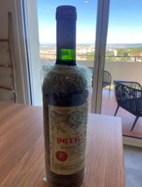 petrus pomerol rouge 1986 vin grand vin mise en bouteille au chateau appelation  3