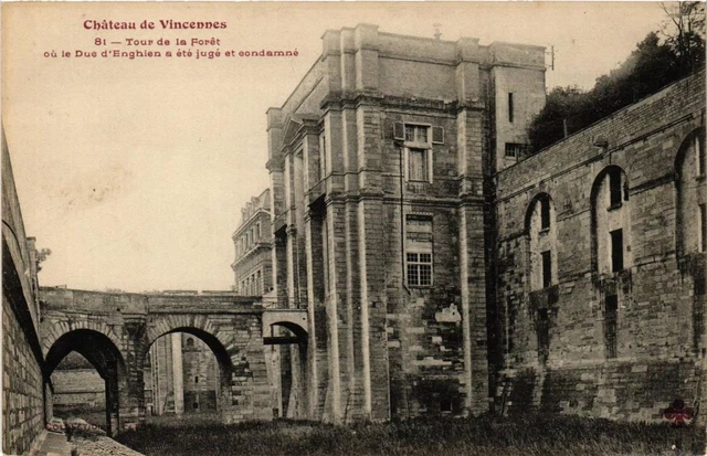 CPA AK Chateau de VINCENNES Tour de la Foret (672172)