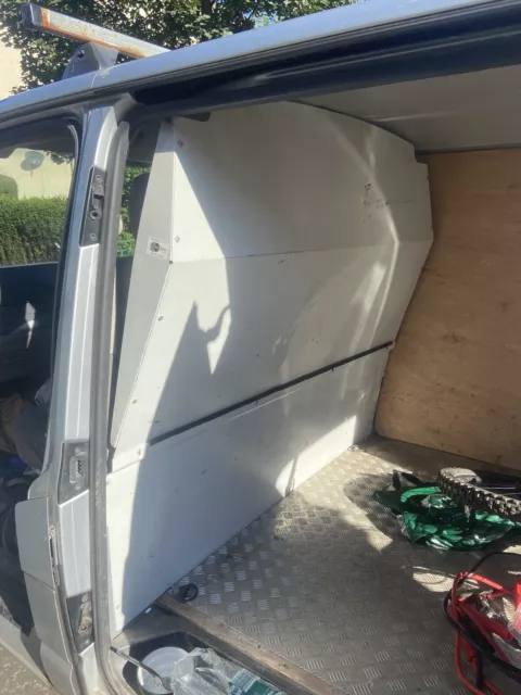 VW Transporter T5 bulkhead