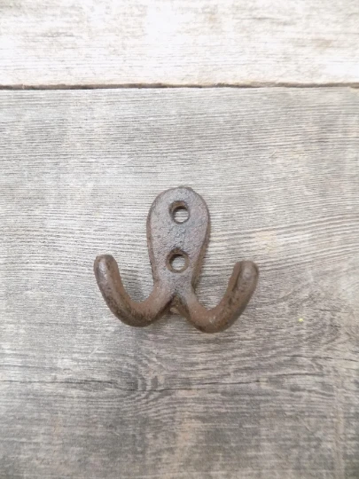 5 Rustic Double Coat Hooks Cast Iron Wall Mount Hat Hook Towel Hardware 2