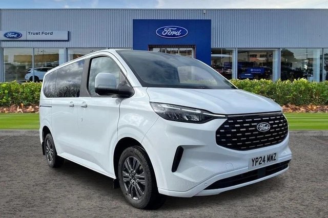 2024 Ford Tourneo Custom Titanium