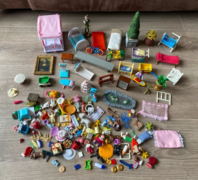 Large Job Lot Vintage Dolls House Furniture & Accessories.