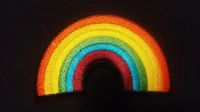 Patch Aufnäher  Aufbügler FUN Peace Love Rainbow Regenbogen 4,5x7,0cm