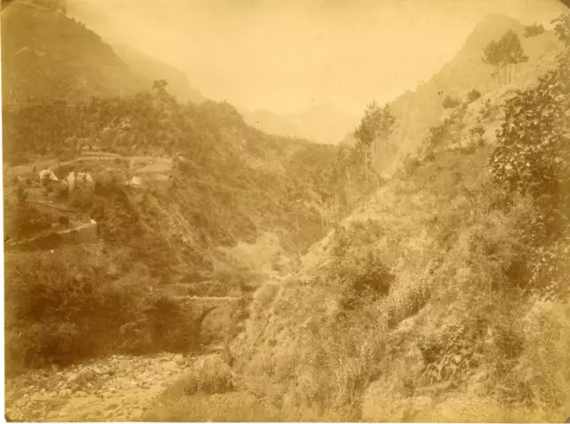 Portugal, Madère, intérieur de l&#039;archipel  Vintage albumen print  Tirage