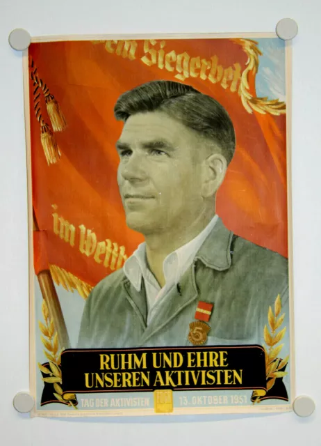 altes DDR Plakat Ruhm und Ehre unseren Aktivisten 1951