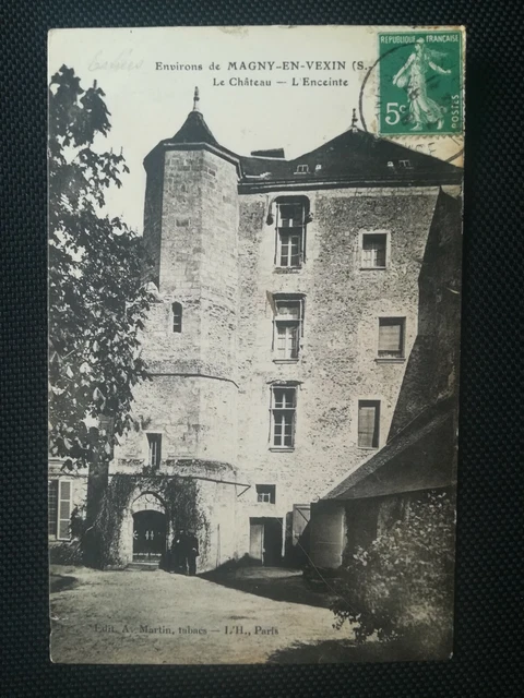 CPA 95 Environs de MAGNY-EN-VEXIN - Le Château - L'Enceinte