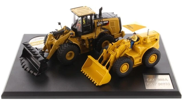 Coffret DIECAST MASTERS – 2 Pelles CATERPILLAR 225 Et 323 – Échelle 1/50 – Métal