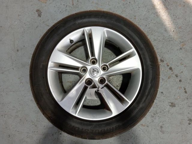 HOLDEN COMMODORE WHEEL Alloy Factory, 17X7.5In, Lt, Zb, 10/17-12/20 ...