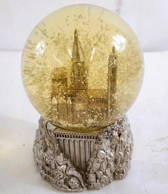 RARE! HARRY Potter Pottery Barn Hogwarts Castle Snow Globe Plays Theme