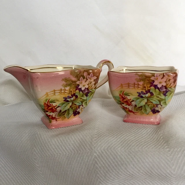 Royal Winton Grimwades 1930’s Art Deco Pink Gold Sugar bowl & Creamer RARE