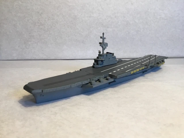 Maquette Bateau HANSA – Porte-avions S80 Clemenceau – Échelle 1/1250 – Occasion