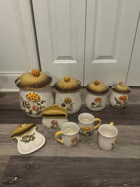 Vintage Sears Roebuck Merry Mushroom Set