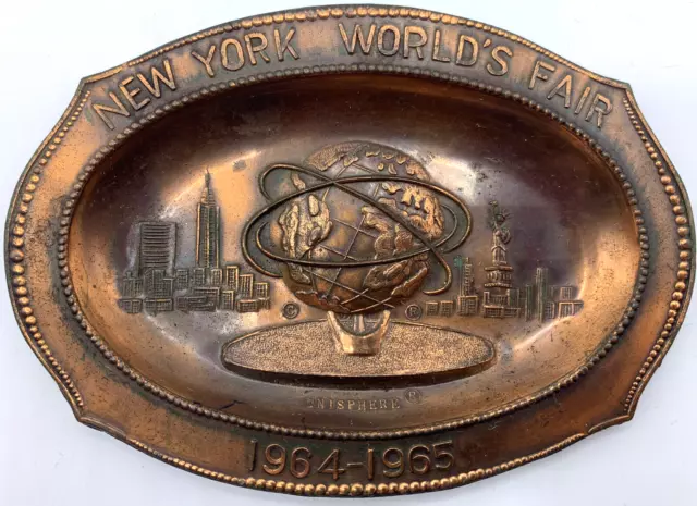 1964 1965 New York Worlds Fair Unisphere Copper Tone Trinket Dish Tray Repousse